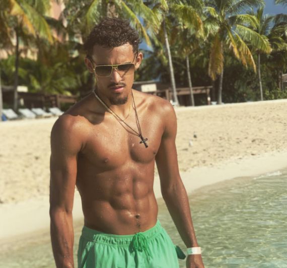 边路三角配 边路三角配