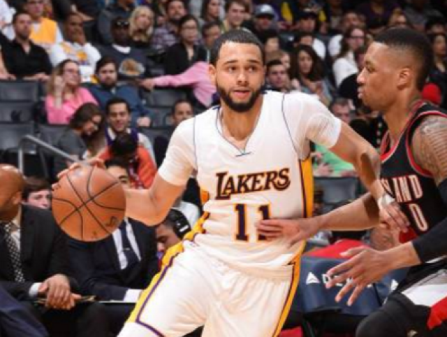 当对手夹击 当对手夹击